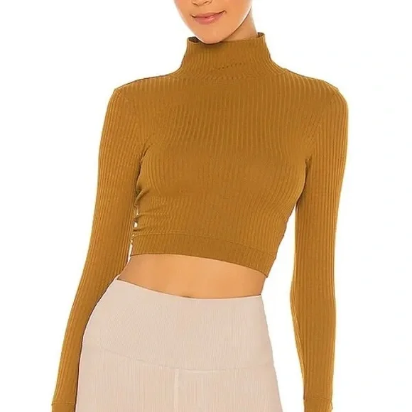 Free People movement Can’t handle this long sleeve crop - Picture 12 of 13